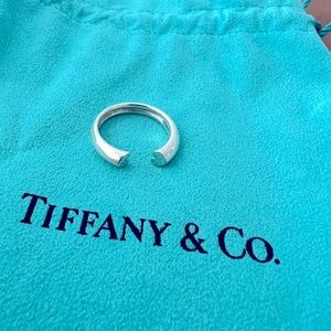 Tiffany & Co. Paloma Picasso Heart Tenderness Ring - size 7.5/8